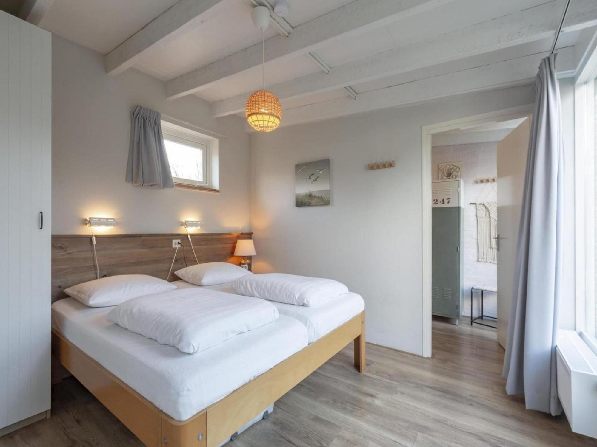 Cozy Bunglow With Garden Sint Maartensvlotbrug Экстерьер фото